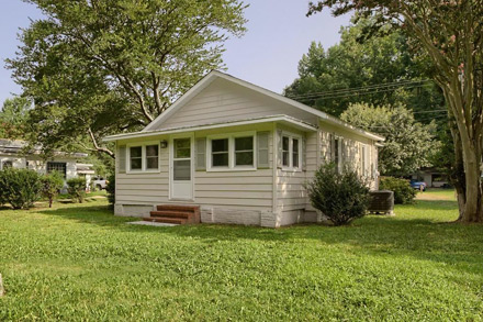 Totally Remodeled Bungalow